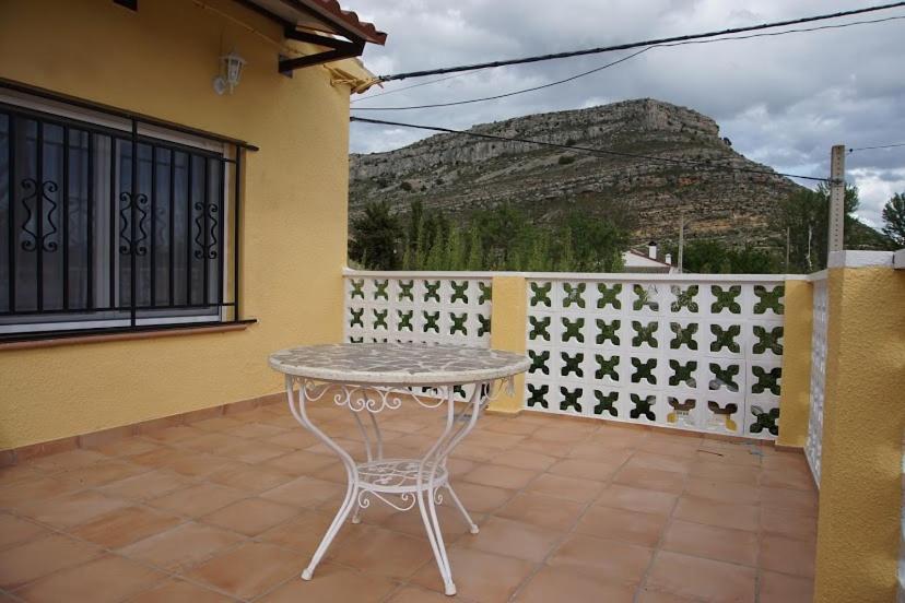 La Casa Del Rio Villa Granja Llumes Exterior photo